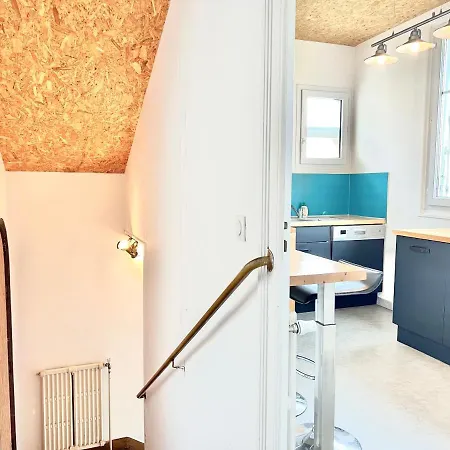 Les Hauts De Tison ~ Vue Sur La Vallee Du Clain *