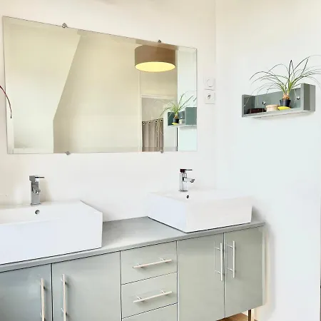 Les Hauts De Tison ~ Vue Sur La Vallee Du Clain *