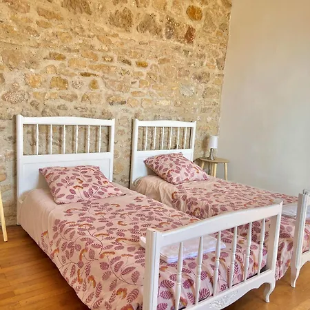 Holiday home Les Hauts De Tison ~ Vue Sur La Vallee Du Clain