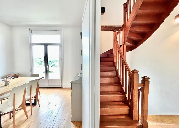 Holiday home Les Hauts De Tison ~ Vue Sur La Vallee Du Clain