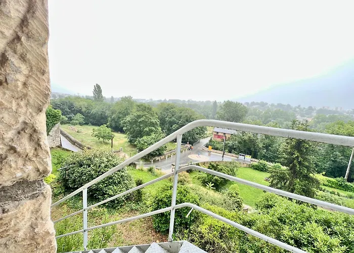 Holiday home Les Hauts De Tison ~ Vue Sur La Vallee Du Clain